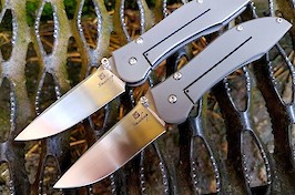 My own concept for a UK legal EDC (every day carry), this is a non locking mechanism that can also be converted to a frame lock