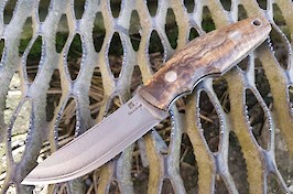 GB hunter in VG10 Suminagashi and stabilised wood